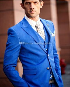 Ultimo design Due bottoni Smoking dello sposo blu Risvolto a punta Groomsmen Abiti da sposa uomo Blazer 3 pezzi (giacca + pantaloni + gilet + cravatta) K46