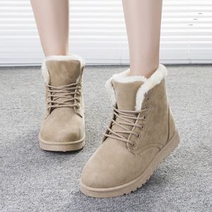 겨울 새로운 유럽과 미국의 스노우 부츠 거리 마틴 짧은 부츠는 따뜻한을 유지하기 위해 대외 무역 큰 면화 신발 넥타이