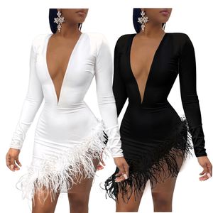 Kvinnor Solid Plunge Fluffy Party Oregelbundet BodyCon Mini Dress Fashion Casual Style Black and White