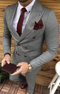Przystojny dwurzędowy Groomsmen Peak Lapel Groom Tuxedos Mężczyźni Garnitury Ślub / Prom / Kolacja Best Man Blazer (Kurtka + Spodnie + Krawat) B174