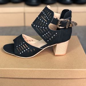 여성 디자이너가 높은 상자와 숙녀 섹시한 파티 신발 크기 35-43 펌프 샌들 고급 여성 섹시 신발 굽 스웨이드