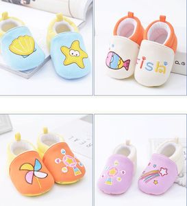 lovely infant fleece warm shoes anti slip soft sole boots newborn infant plush cartoon embroider boots christmas baby shoes