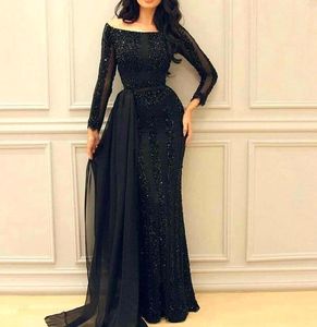 Dubai Arabiska Black Sheath Prom Klänningar Av Skulder Lace Applique Pärlor Långärmad Formell Klänning Evening Gown Wear Special Occasion Dress
