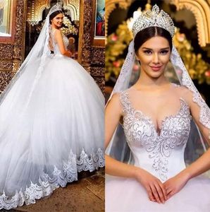 Arabic Crew Neck Tulle Ball Gown Wedding Dresses Lace Applique Beaded Court Train Bridal Gowns Wedding Dress