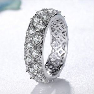 Оптово-полный круг CZ алмазные дамы кольца роскошный дизайнер ювелирные изделия Звездное серебристое женское кольцо с коробкой Valentine's Day подарок