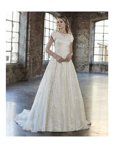2019 Nya Lace Modest Bröllopsklänningar med Cap Sleeves Båt Neckknappar Tillbaka A-Line Country Western LDS Bridal Gowns Modest Custom Made