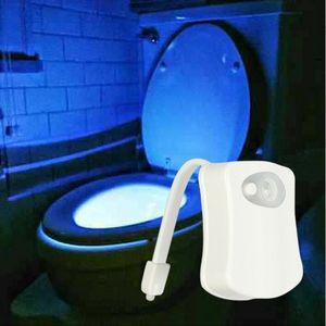 8 16 kleuren LED-toilet Nachtlicht Motion Activated Light Sensitive Dusk naar Dawn Batterij-bediende lamp Body aan / uit Seat Sensor PIR LAMPS