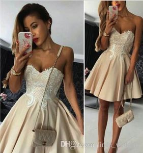 2019 Sweetheart Sexy Backless Curto Mini Cocktail Vestido Uma Linha Appliques Holiday Club Homecoming Party Dress Plus Size Custom Fazer