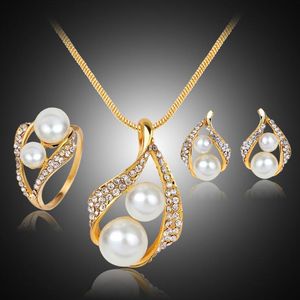 Perle nuove spose gioielli accessori da sposa gioielli orecchini collana corona 3 pezzi spedizione gratuita affascinante per la sposa sposa LD2692
