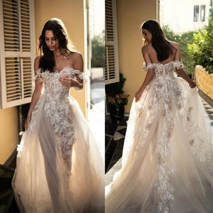 2020 Czeski Suknie ślubne Off Ramię Koronki 3D Kwiatowy Aplikacja Suknie Ślubne Niestandardowe Wykonane linię Tanie suknia ślubna