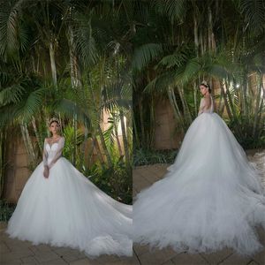 Eleganta bröllopsklänningar Jewel Sheer Neck Långärmad Beaded Ruched Tulle Bridal Gown Illusion Back Court Train Custom Made Bridal Dress