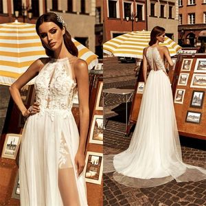 Sexy Wedding Dresses Halter Sleeveless Cheap A-line Bridal Dress Appliqued Lace Beach Illusion Sweep Train Robes De Mariée Custom Made