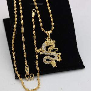 Dragon Totem Micro Zirconia Hängsmycke Halsband 18K Gul Guld Fylld Kvinnor Mens Bringbling Pendant Chain Gift