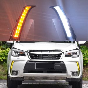 1 SET CAR LED Light DRL Dagtid Running Light With Yellow Turn Signal Dimlampor för Subaru Forester 2013 2014 2015 2016 2017 2018