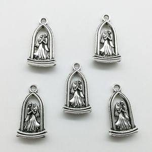 Lot 50 SZTUK Nowożeńcy Antique Silver Charms Wisiorki Biżuteria DIY Na Naszyjnik Bransoletka Kolczyki Styl Retro 23 * 13mm