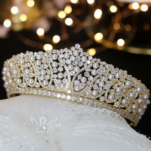 2019 Luxury Crystal New Wedding Hair Accessories Bride Pearl Crown Headdressウェディングドレスアクセサリー199b
