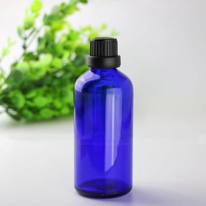 Blaue Aromatherapie-Glasflasche mit großem Fassungsvermögen für ätherische Öle, Euro-Tropfer und schwarzem Schraubverschluss. 100 ml leere Tropfflasche