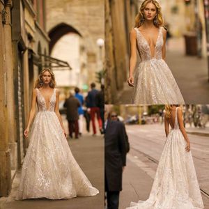2020 Berta Brilliant 신부 가운 깊은 V 목 비즈 레이스 라인 웨딩 드레스 스윕 트레인 신부 드레스