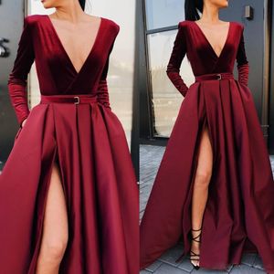 2020 Nowy Sexy Red Mermaid Prom Dresses Głębokie V Neck Długie Rękawy Koronkowe Aplikacje Zroszony Side Split Satin Sweep Pociąg Party Party Suknie