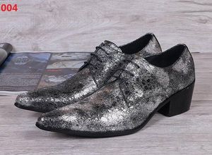 Scarpe eleganti per il tempo libero da uomo di vendita calda Scarpe allacciate in pelle alla moda per impiegati di feste da uomo