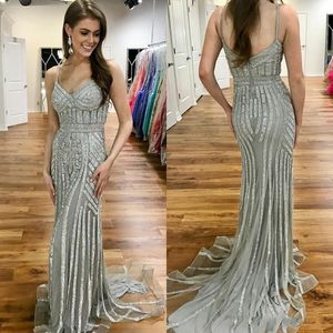 2019 Neue Ankunft Glitzernde Pailletten Meerjungfrau Abendkleider Silber Spaghetti Sweep Zug Arabisch Sexy Open Back Formale Prom Party Kleider