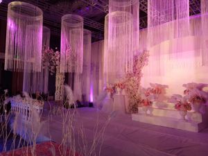 吊り下げのみのための使用）新しいスタイルの美しい結婚式のホールライン天井ぶら下がっている結婚式のイベントパーティーのためのシャンデリアのシャンデリアの装飾