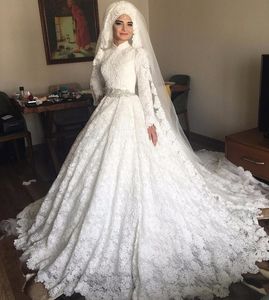 Edle Perlenspitze Muslimische Brautkleider Stehkragen Lange Ärmel Brautkleider Perlen A-Linie Sweep Zug Vestido De Novia