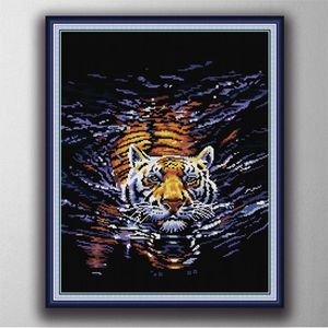 Tiger in water Handmade Cross Stitch Craft Tools Embroidery Needlework sets counted print on canvas DMC 14CT 11CT Home decor paintings