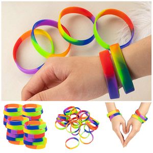 LGBT LESBIAN Rainbow Silicone Bracelets Gay Rubber Sports Wrist Band Wristlet Bracelet Wristband party favor T9I00441