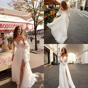 Ny strand bröllopsklänningar 2022 Sweetheart Lace Bohemian Bröllopsklänning med avtagbara ärmar Side Split Boho Bridal Gowns Custom BC1793