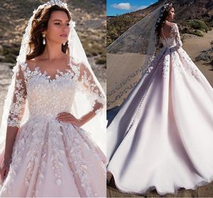 Nyaste eleganta bollkakor bröllopsklänningar Sheer Neck 3/4 Långärmade applikationer Tulle Satin Saudiarabisk Bridal Dress Vestidos de Marie