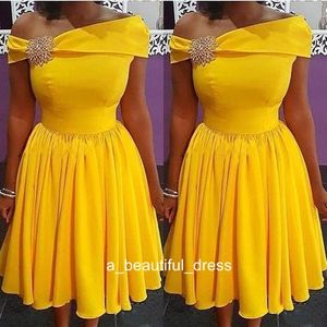 Bright Yellow A Line Homecoming Dresses with Sash Off Shoulder Bridesmaid Dress Ruched Short Cocktail Graduation Party Gowns GD7786