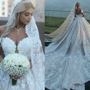 Plus Size Vintage Wedding Dresses Lace Applique Ball Gown Two Layers Cathedral Train robes de mariée Custom Made Beaded Wedding Dress