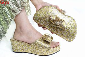 Mode layd Hochzeit Schuhe Italienische Schuhe und Beutel zum Spiel mit Bag Set italienischen und Taschen für Frauen KG1-21