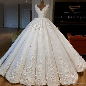 Luxuriöse Ballkleid-Brautkleider 2019, V-Ausschnitt, Spitzenapplikationen, Pailletten, Perlen, lange, bauschige Brautkleider mit Petticoat
