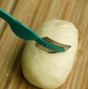 Zakrzywiony Nóż Chlebowy Western-Style Baguette Cięcie French Toas Cutter Bagel Narzędzia do pieczenia Pieczenia Piekarniki Gotownicze Knife Kitchen GGA3389-7