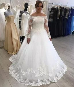 Customized Luxury Plus Size Wedding Dresses Off Shoulder Long Sleeve Bateau Neck Bridal Gowns Appliqued Princess Bridal Gowns