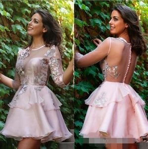 Pink Homecoming Staubkleider Juwel Mesh Sheer Neck Illusion Mieder mit Spitzenapplikationen Sticker Abschlussfeier Grad Ballkleider