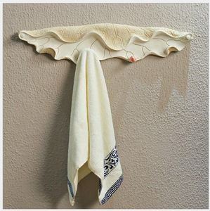 Creative Bathroom Towel Rack Robe Ganchos Única Parede Suspensão Sala de estar Racks Gancho Perfurado