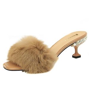 ファッションエレガントな女性のスリッパウサギの毛皮のクリスタルハイヒールの女性のサンダル高級デザインエレガントな靴送料無料