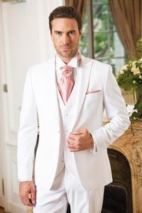 Smoking da sposo bianco nuovo stile Groomsmen con risvolto a punta Abito da sposa da uomo Giacca da uomo eccellente Blazer Completo da 3 pezzi (giacca + pantaloni + gilet + cravatta) 29