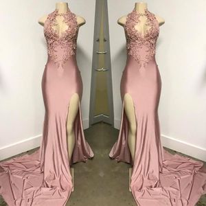 Vestidos de gala sexig halter sida slits lång prom klänning charmig rosa v-hals appliques backless prom klänningar