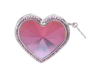 Mode Personliga Kids GSM GPS Tracker Lovely Heart Shape Halsband Real Time Tracking Alarm Enhet för flickvän Mamma Elds