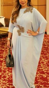Eleganta kvällsklänningar Billiga 2019 Capelet draped Saudiarabien Gold Embellishment Mom Vestido de Madrinha Farsali