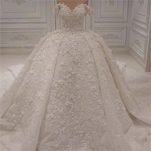 Luxury Lace Ball Gown Bröllopsklänningar Blommorapplikationer Lace Beaded Court Train Bridal Gowns 2019 Off Shoulder Vestidos de Novia
