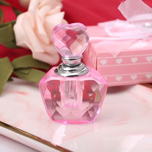 50PCS WeddingBridal Shower Bomboniere Bottiglia di profumo di cristallo rosa Tasca Mini bottiglia di profumo Regalo di ritorno della damigella d'onore