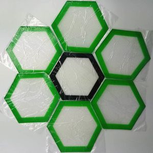 Quality FDA food grade reusable non stick concentrate bho wax slick oil Hexagon shape heat resistant fibreglass quot silicone baking mat