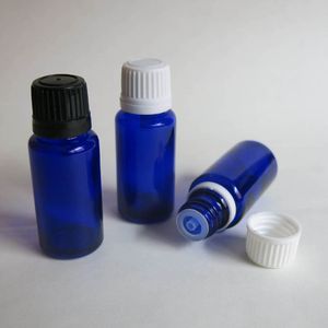 Partihandel Retail st ml koboltblå glaspackningsflaskor eterisk olja med skruv på keps reducerflaskor