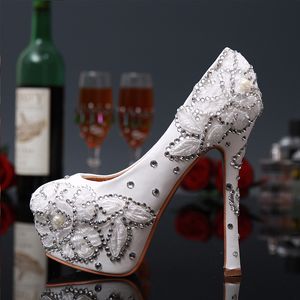 Luxe Bruids Trouwjurk Schoenen Witte Rhinestone Bloem Hoge hakken Diamond Lady Shoes For Lady Party Prom Avond Event