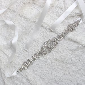 gelin şerit kanat olmak toptan satış-Gelin Gelin Elbiseler için Düğün Sashes Kemerler Rhinestone Kristal Şerit Balo El Yapımı Beyaz Kırmızı Siyah Allık Gümüş Gerçek Görüntü